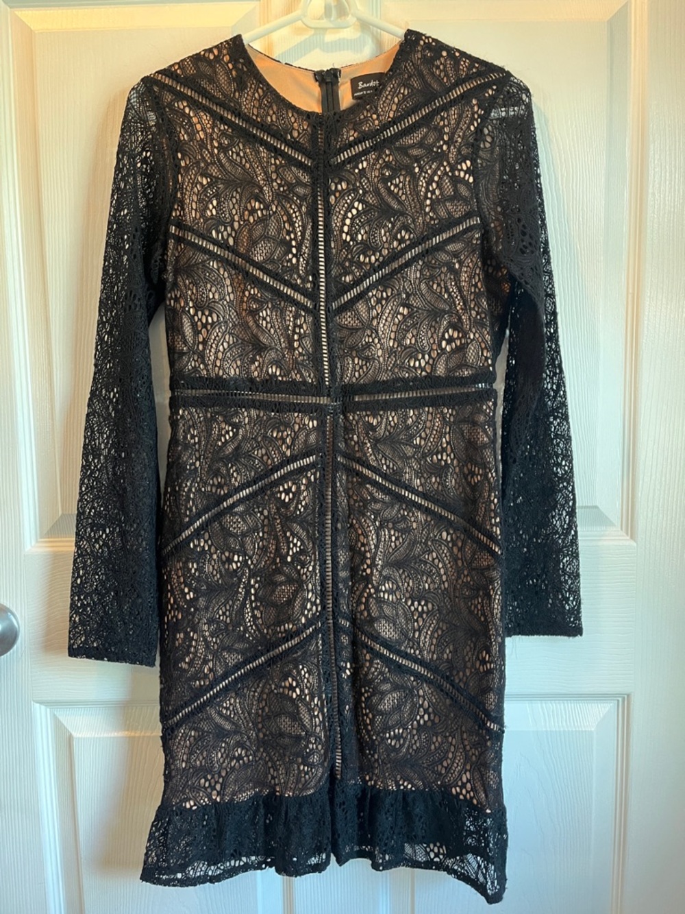 NWOT BARDOT Lace Black Long-Sleeve Sheath Dress